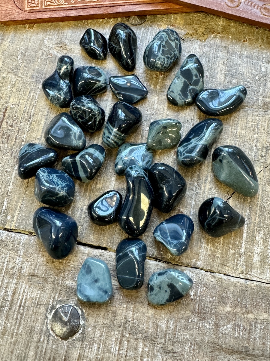 Obsidian Spindelnät (Spindelnätsobsidian), trumlad