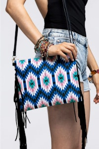 Aztec Crossbody-väska (Blå, Urbanista)