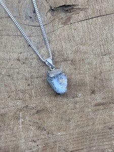 Kristallhänge Welo opal, Rå (silver)