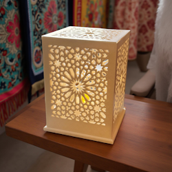 Ljuslykta Mandala (3D andrasortering, vit)