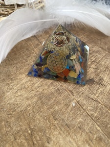 Pyramid Orgonit