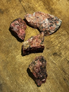 Rå Rodonit (mörk)