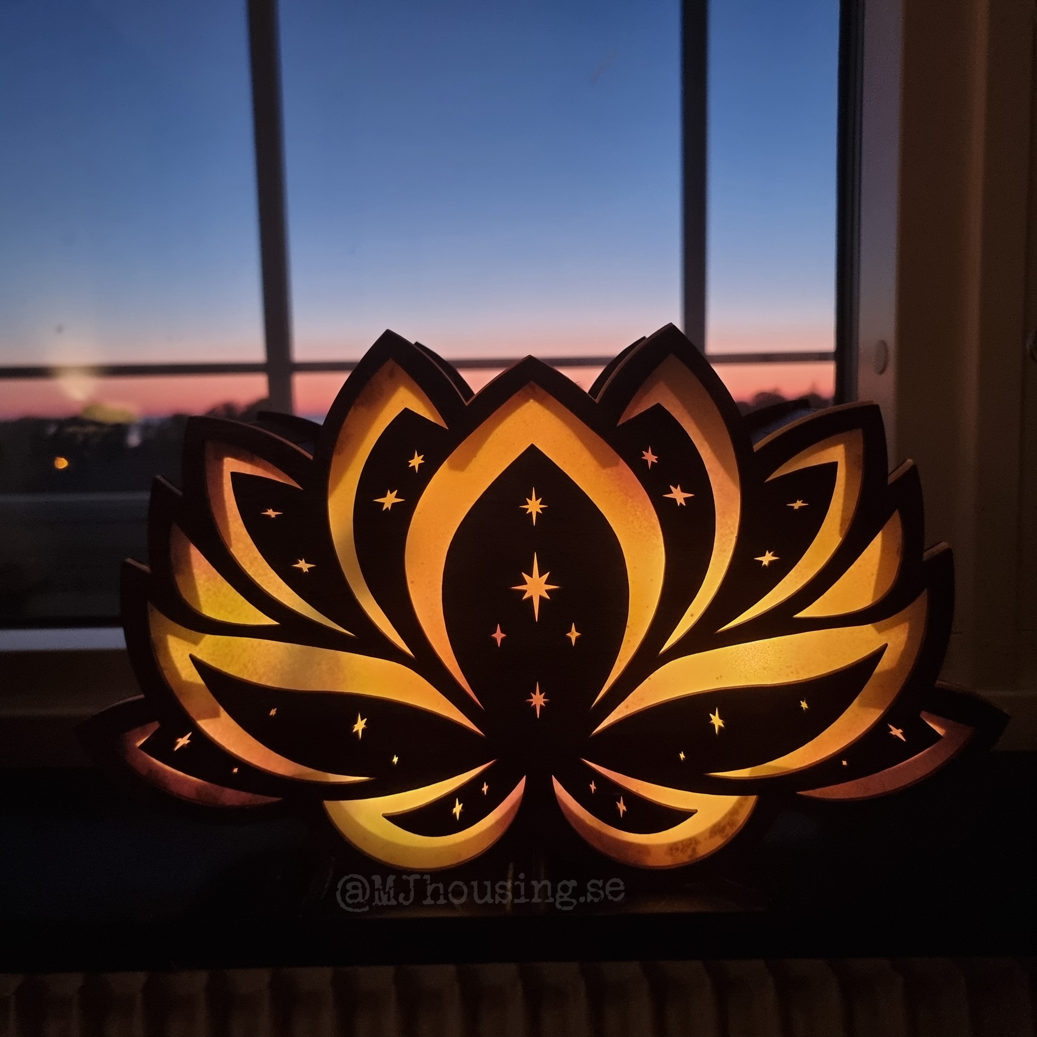 Lampa Lotus