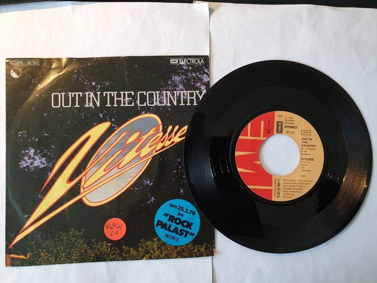 Vitesse, Out in the country. Vinyl S