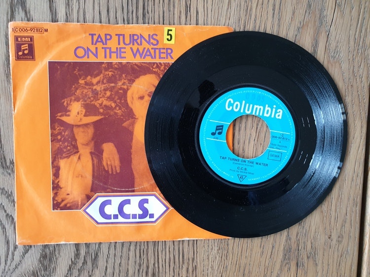 CCS, Tap turns on the water. Vinyl S