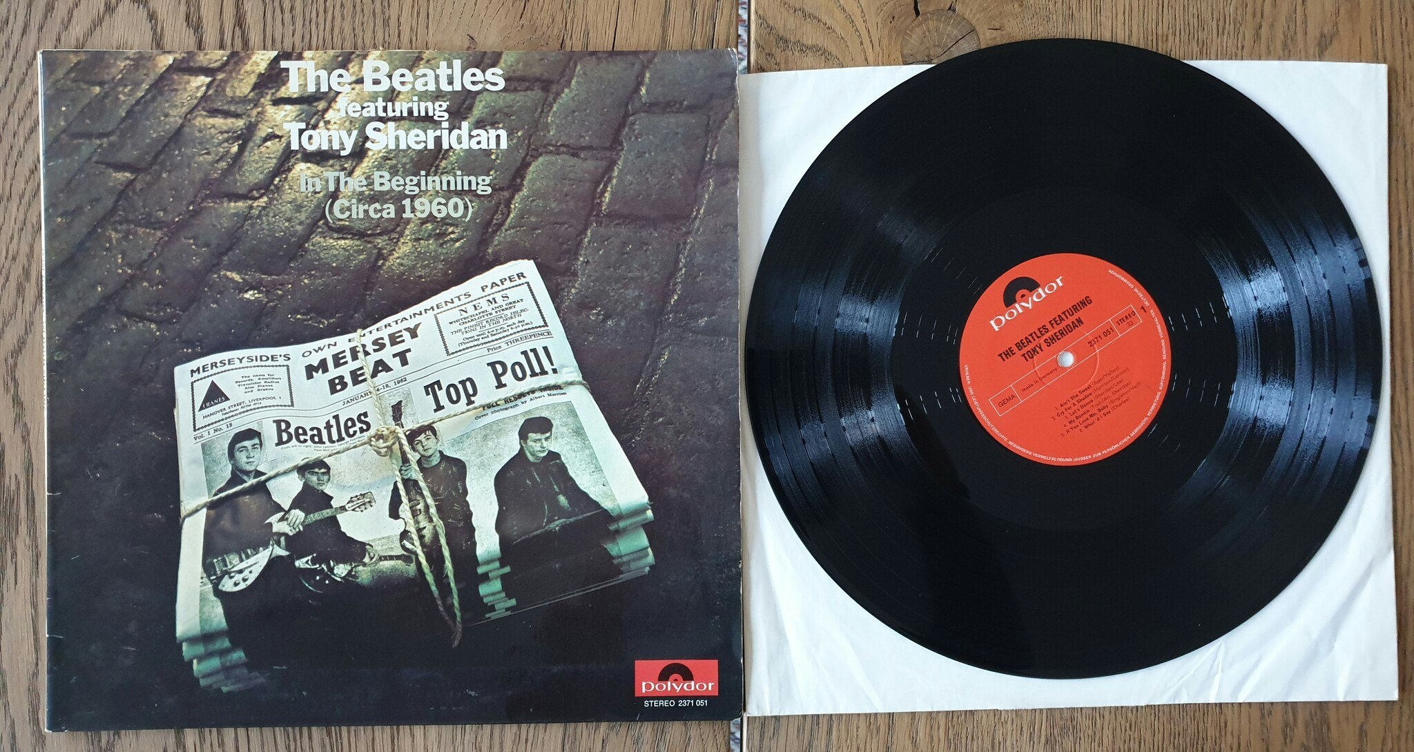 The Beatles featuring Tony Sheridan, In the beginning. Vinyl LP