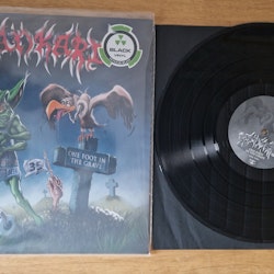 Tankard, One foot in ther grave. Vinyl LP