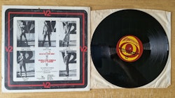 V2, Man in the box. Vinyl S12"