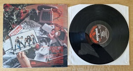 Pet Hate, The bride wore red. Vinyl LP
