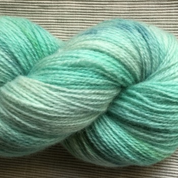 Milla Finull - Pale Jade Elephant 100 g