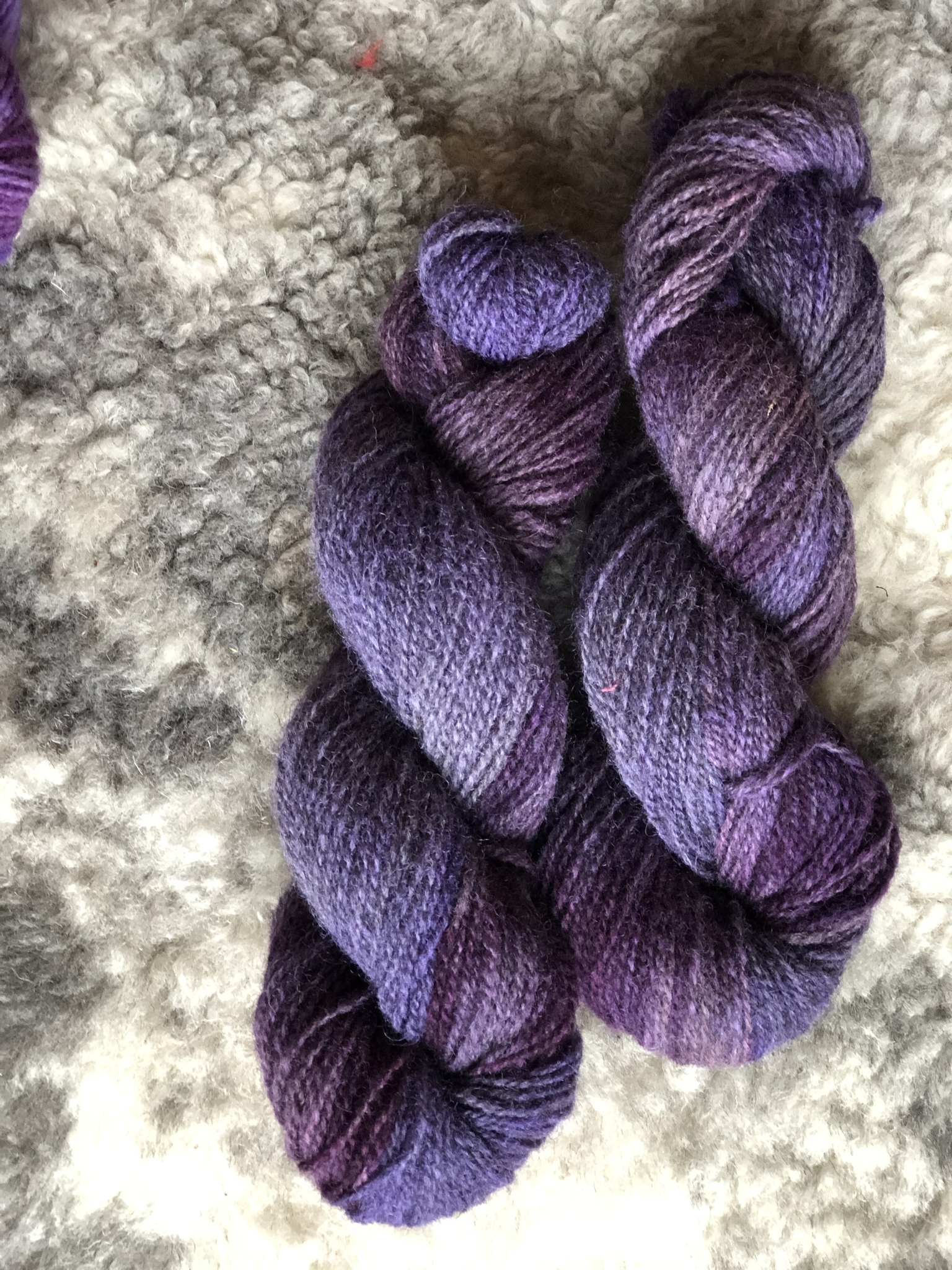 Milla Finull - Lavendel (på ljusgrå) 50 g