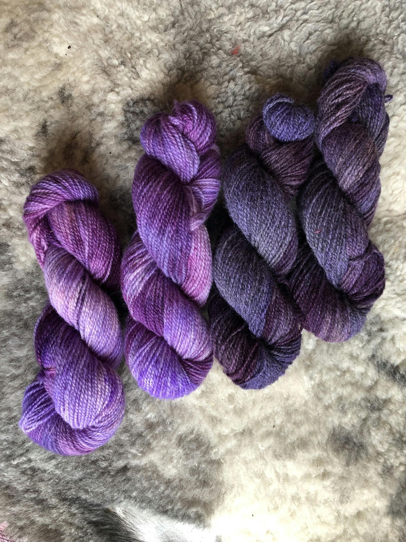 Milla Finull - Lavendel (på ljusgrå) 50 g