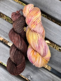 Vanten Lille Katt - garn och mönster Kanel & Dusty Roses 100 g