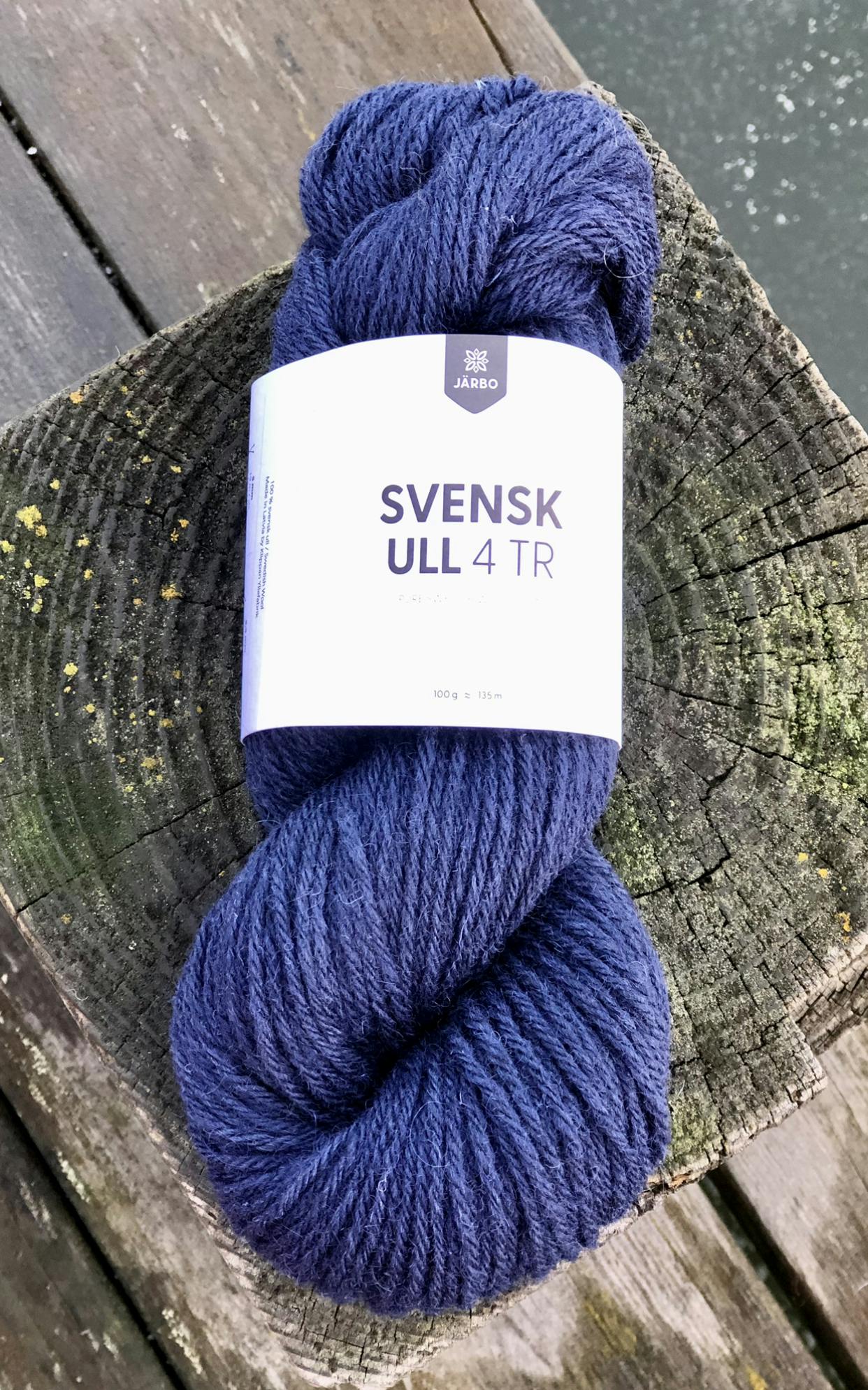 Järbo Svensk ull 4 tr - Bergslagen Dark 100 g - Milla Yarn