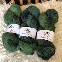 Milla Svensk DK - Dark Amazonas (på ljusgrå) 100 g