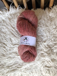 Milla Svensk DK - Pink Brick (på ljusgrå) 100 g