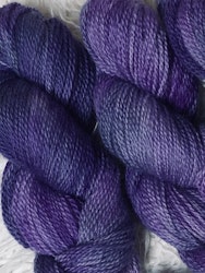 Milla Stenkyrka DK - Lavendel (på vit) 100 g