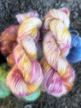 Milla Silk/Mohair - Nyponros 50 g