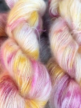 Milla Silk/Mohair - Nyponros 50 g