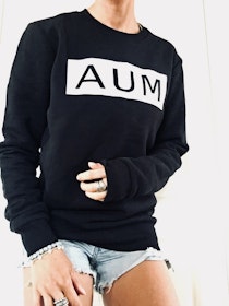 REA 50 % AUM - Sweater - Black från Enso Tribe