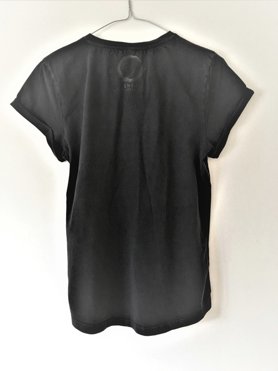 Breathe - T-shirt - Black från Enso Tribe