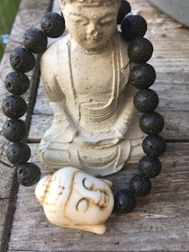 Armband Lavasten Buddha Beige