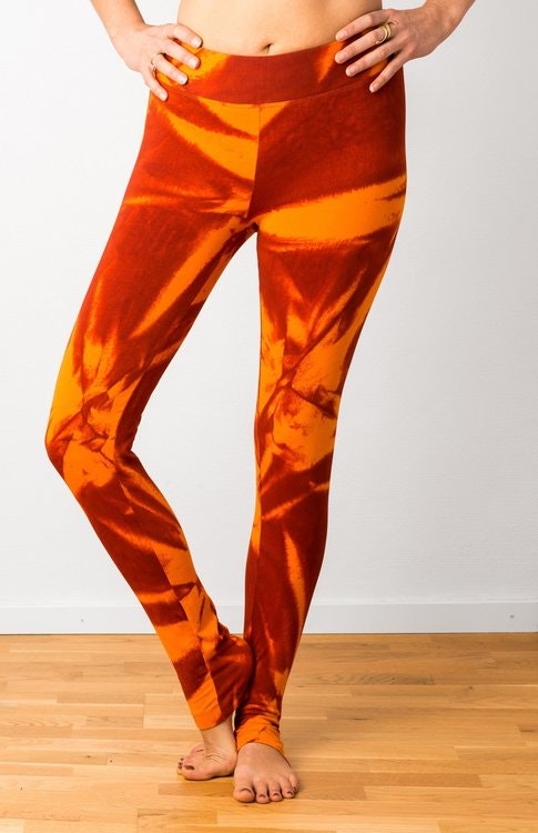 Thick Orange Star Tie Dye leggings från Mata Hari