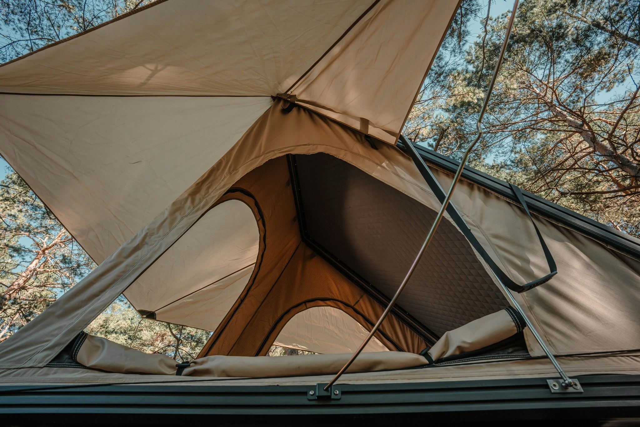 Dragon Winch Aluminium Roof Tent TYPE A