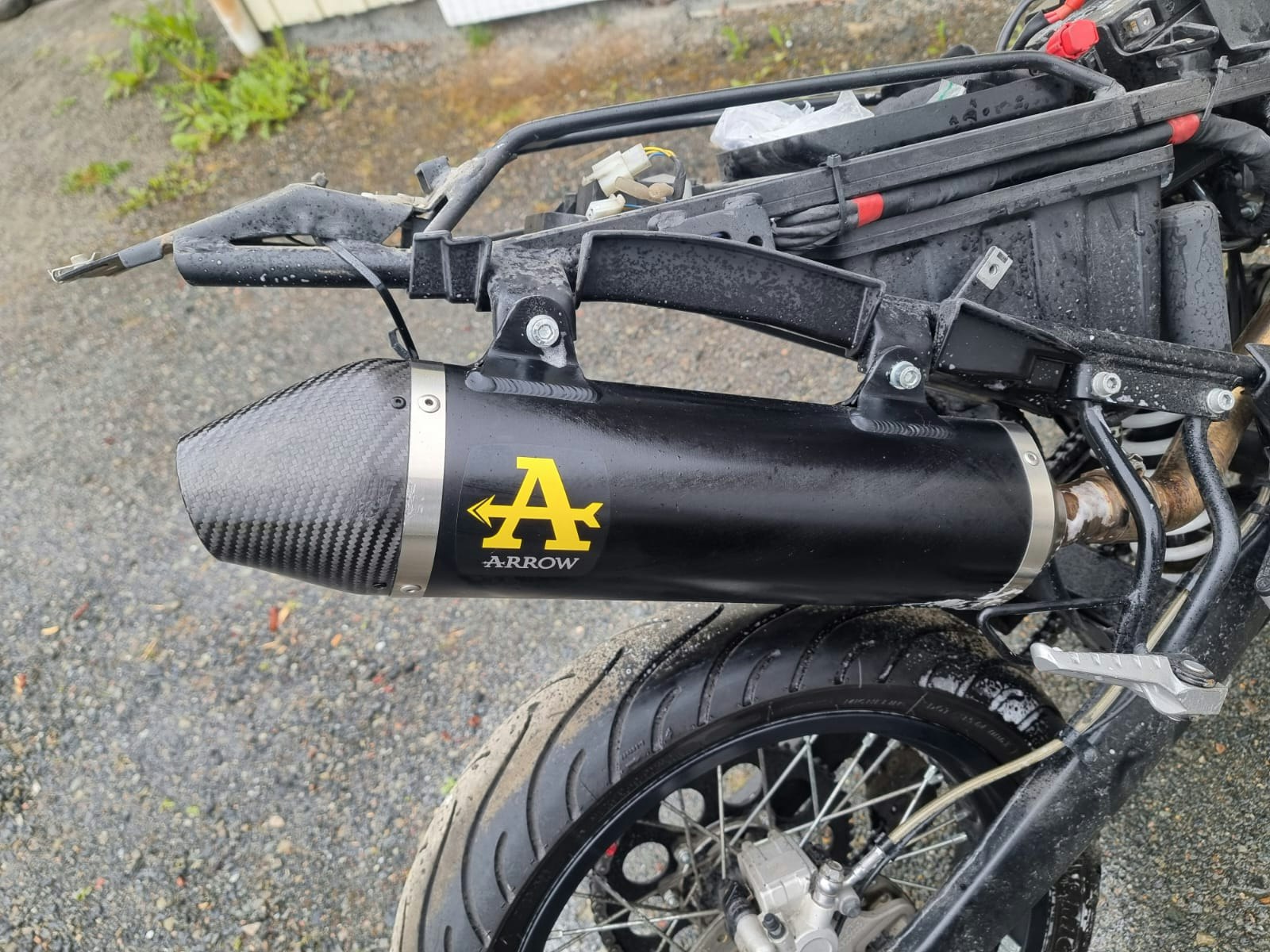 Aprilia SX 125 Arrow Eksos