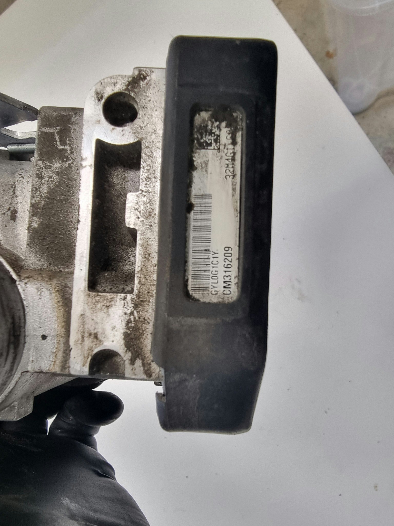 Aprilia SX 125 spjeldhus med styreenehet / Throttle Body with Module