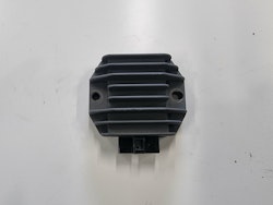 Aprilia SX 125 spenningsregulator / Voltage Regulator