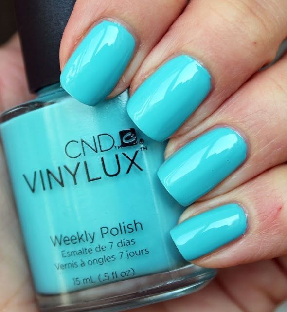 CND Aqua-Intance #220 VINYLUX, 15 ml