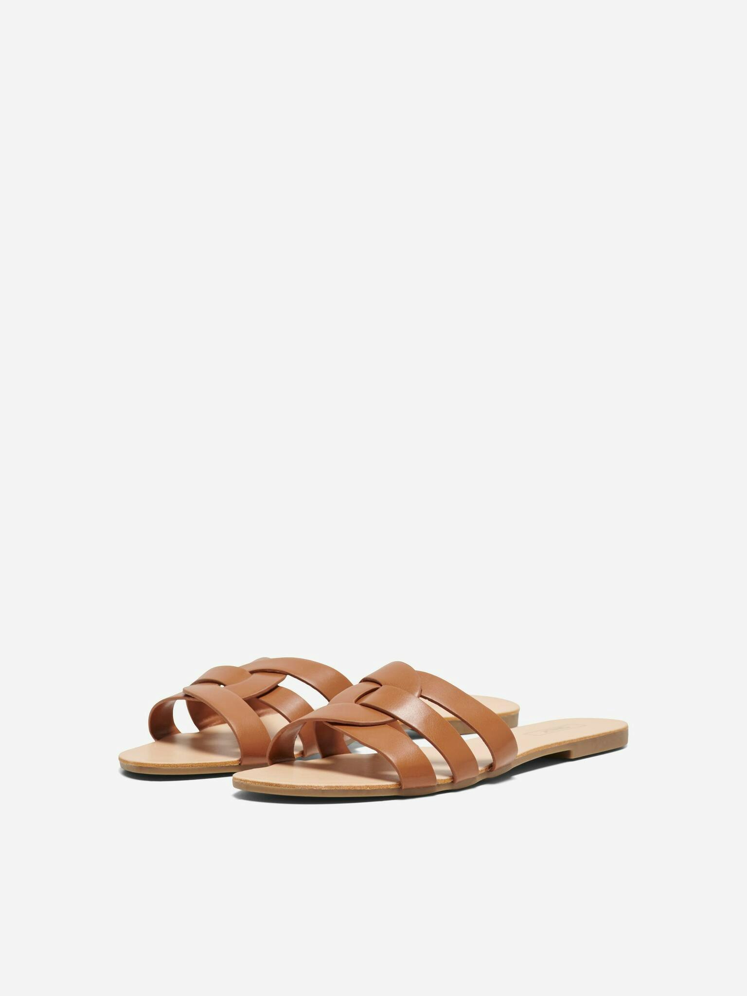 Feli Sandal