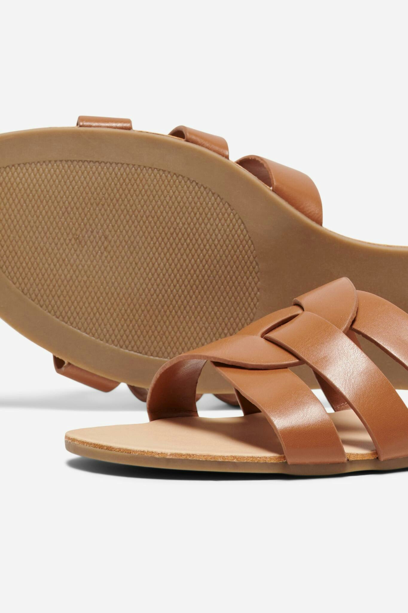 Feli Sandal
