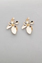 Flower earrings
