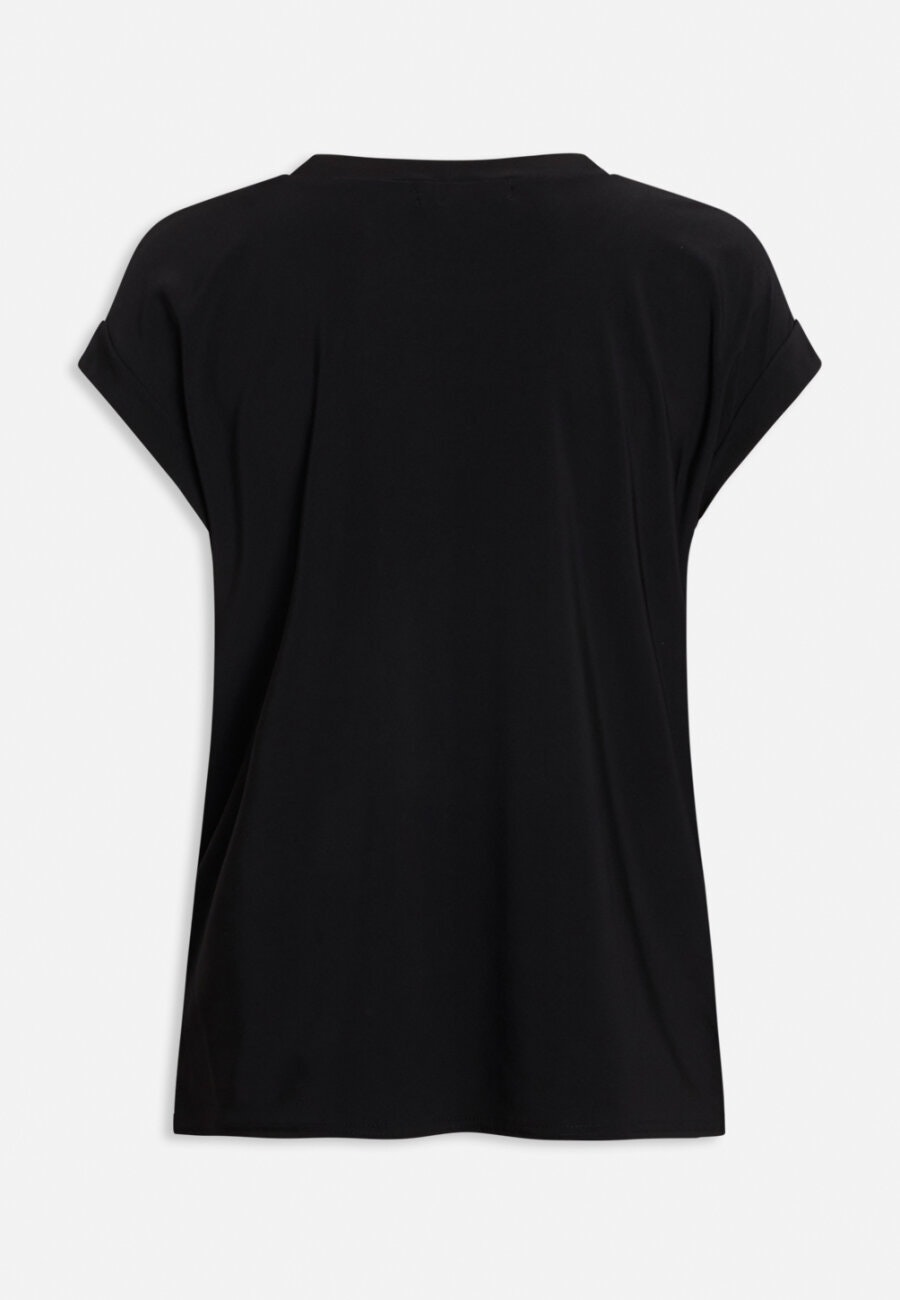 Low t-shirt