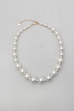 Bead pearl necklace