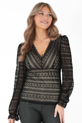 Carmen lace topp