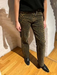 Leopardmönstrad byxa