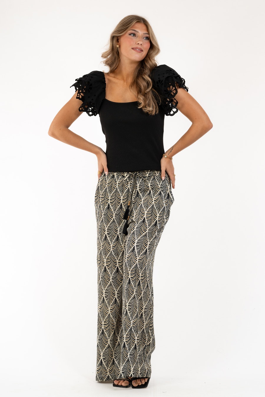 Lotus pants
