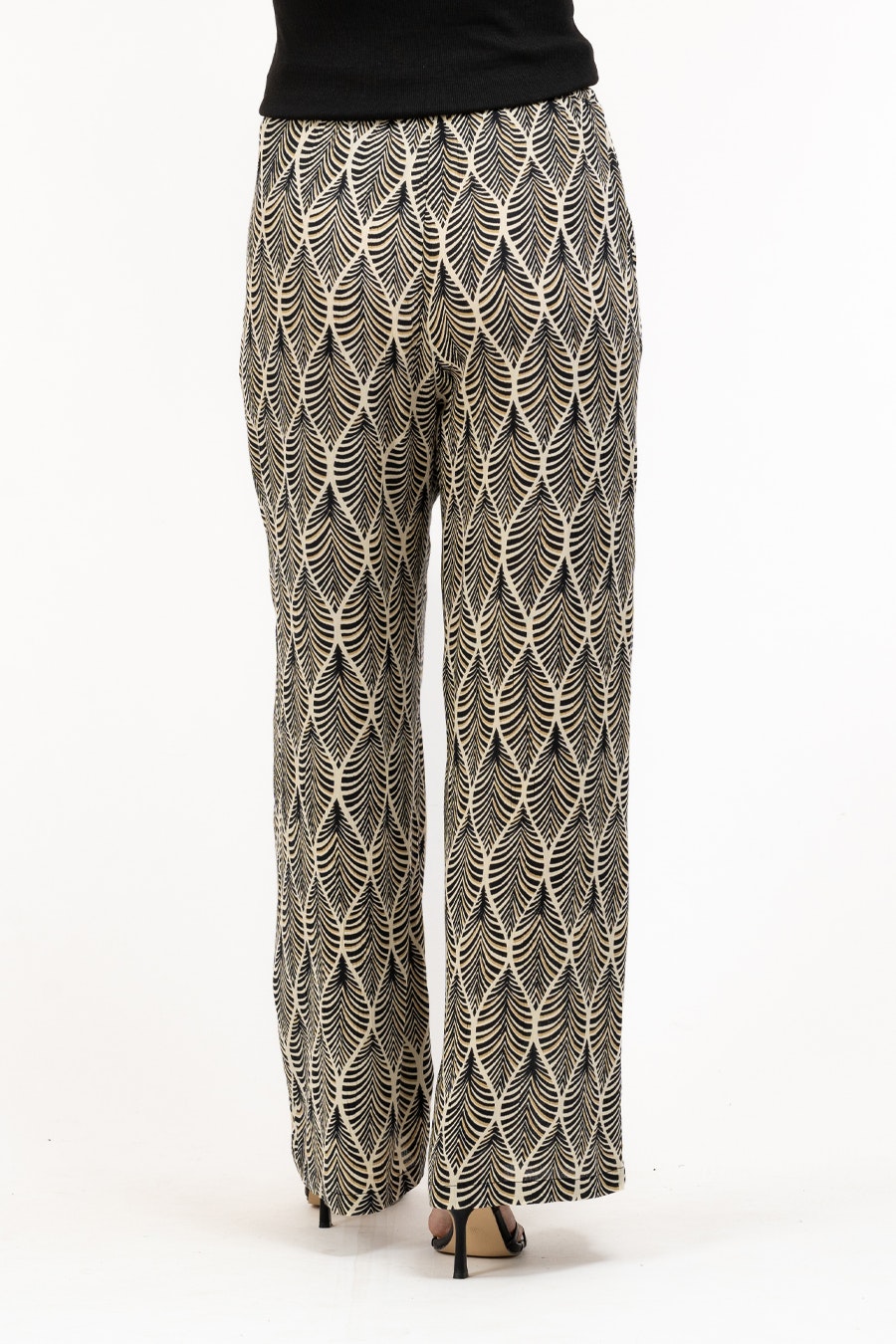 Lotus pants