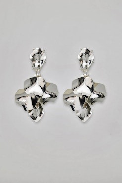 Leaf earrings metallic