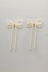 Pearl bow earrings