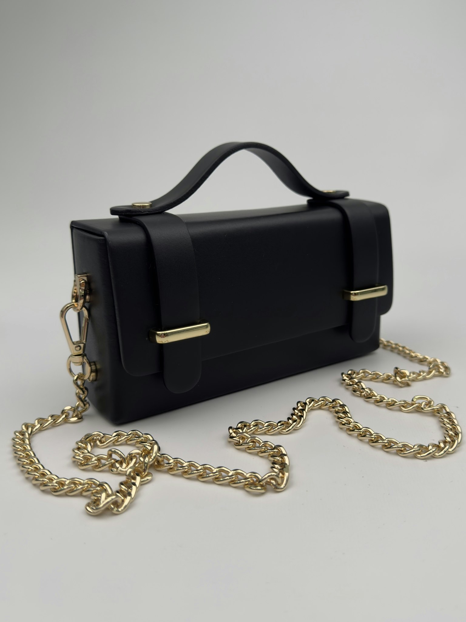 Clutch with chain strap