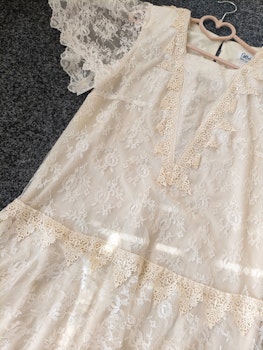 Gilbertí romantisk vintageklänning