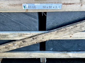 Svart Vega Flammad Mark: 500 x 500 x 30 mm