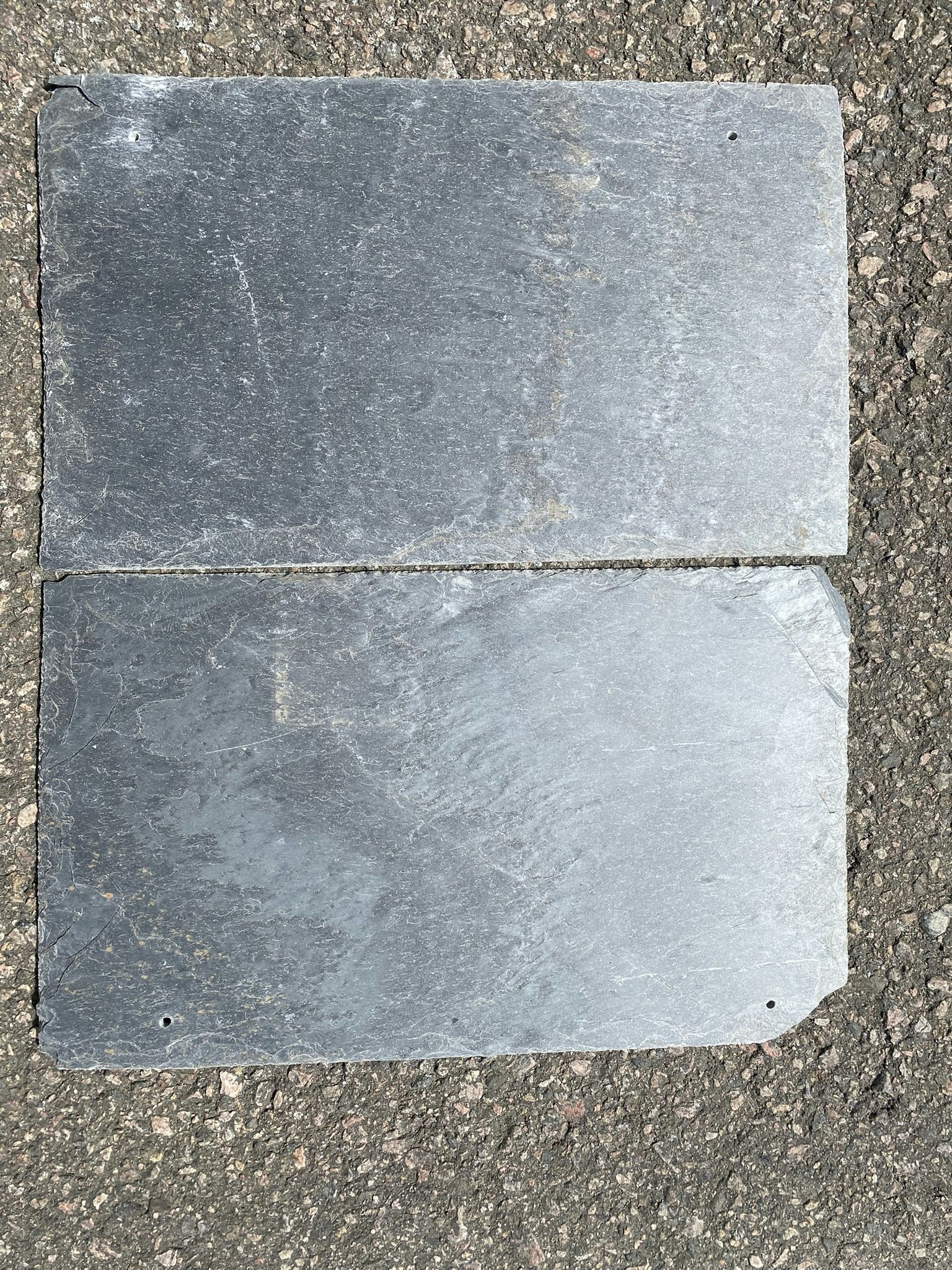 Restparti: Castillo 500 x 300 (delvis hålad)