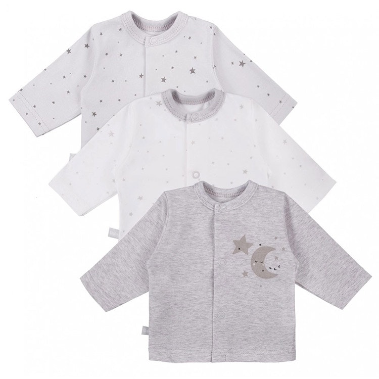tre långärmade grå tröjor med månmotiv och stjärnmönster från kollektionen Tiny Star