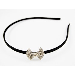 Diadem med vacker rosett
