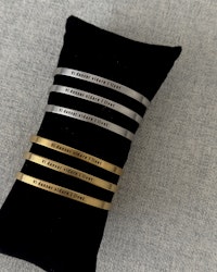 #413 - Hov1 Armband